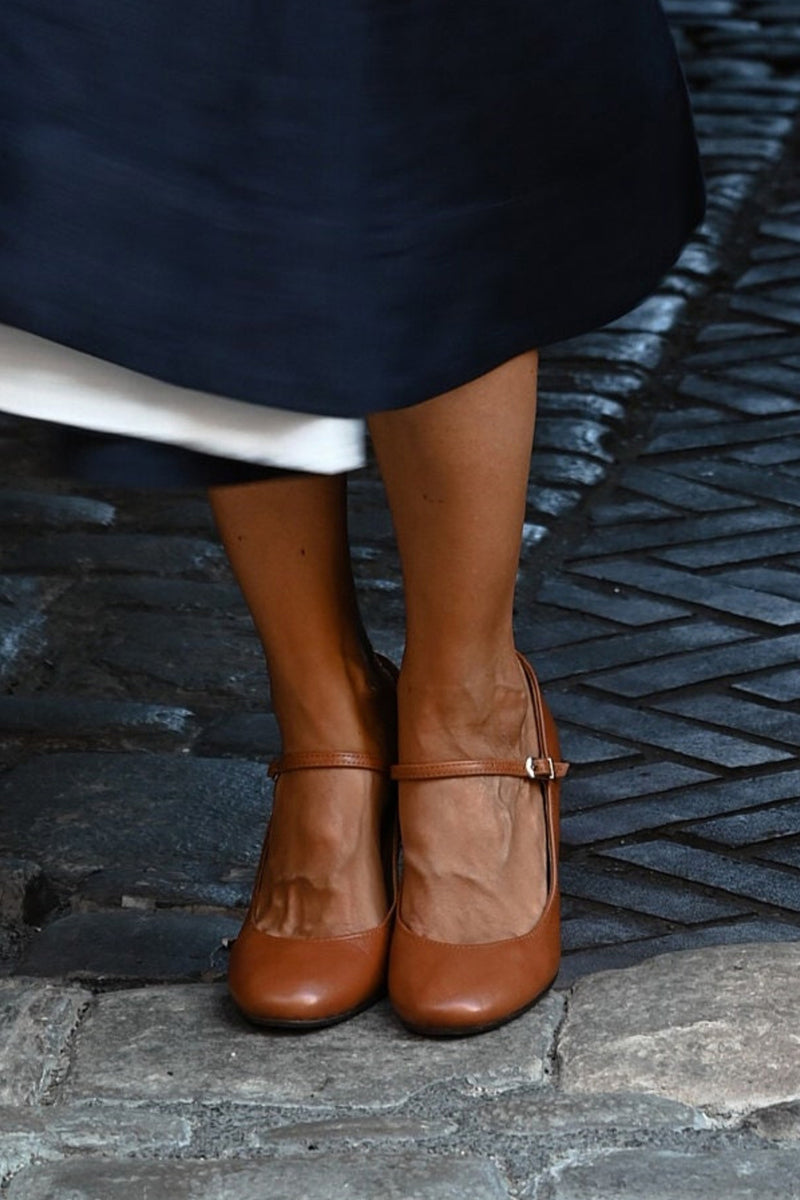 Bravina | Daily Sandals with Low Heel