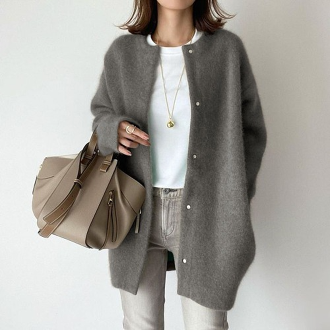 Scarlett - Elegant Cardigan for Women