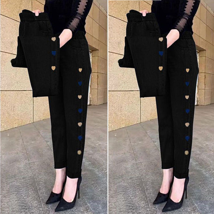 Cassie | Highly Elastic Jeans with Heart Motif Embroidery